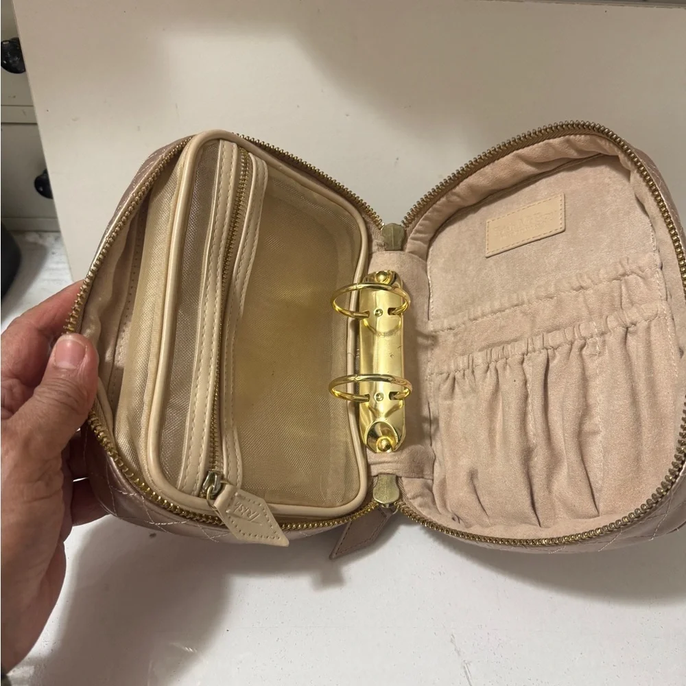 Trish McEvoy Makeup Planner.Quilted Metallic Rose Gold Travel Jewelry and makeup